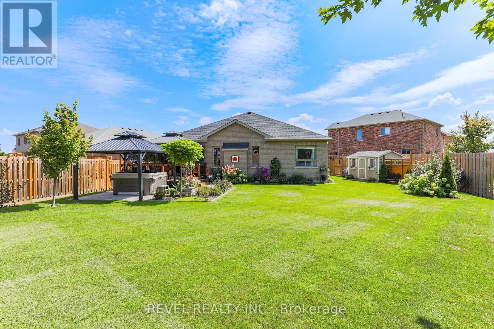 46 CLAXTON CRESCENT Image 33