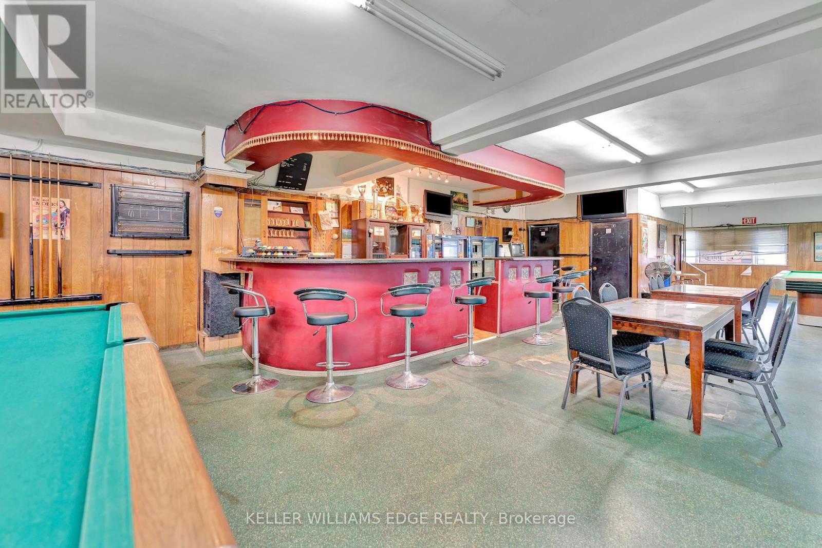 225 PARKDALE AVENUE NORTH Image 19