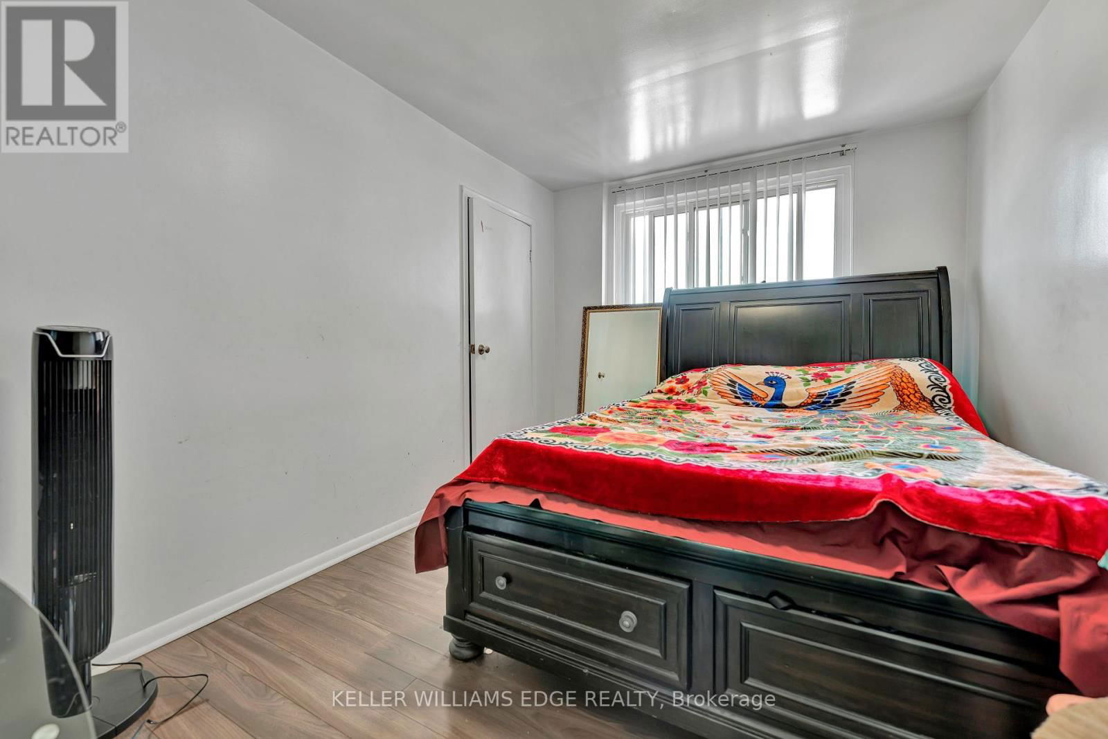225 PARKDALE AVENUE NORTH Image 26