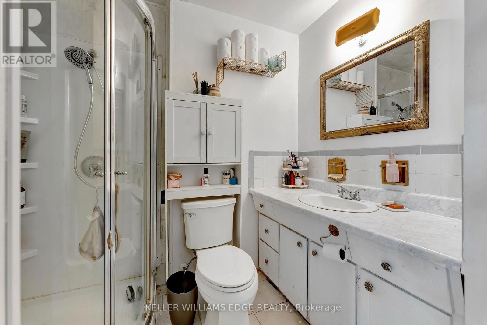 225 PARKDALE AVENUE NORTH Image 36