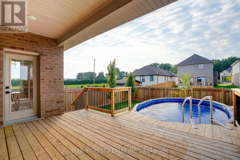 3 McNeil Street  Strathroy-Caradoc (Mount Brydges), N0L1W0 | Image 33