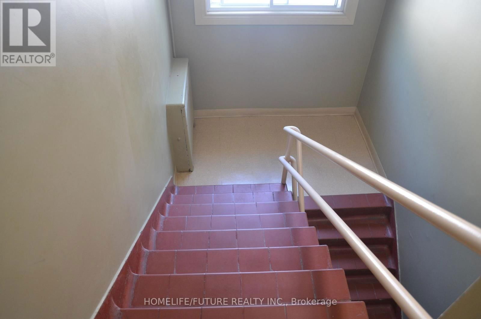234 DUNDAS STREET WEST Image 18