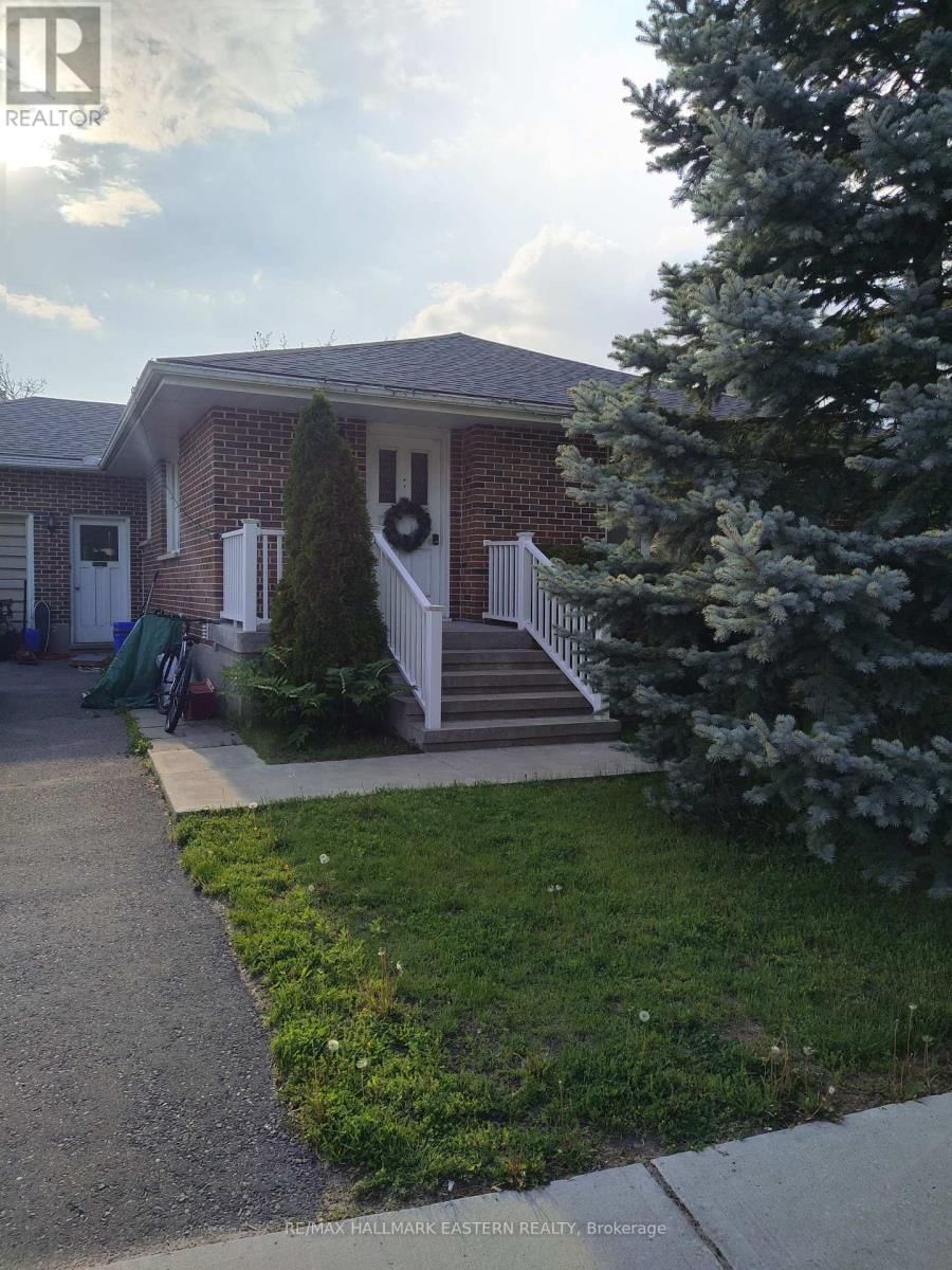 66 DOXSEE AVENUE N Image 4