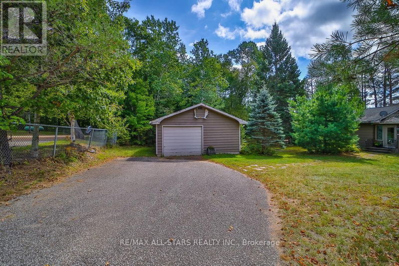 1013 Dwight Bay null  Lake of Bays, P0A1H0 | Image 35