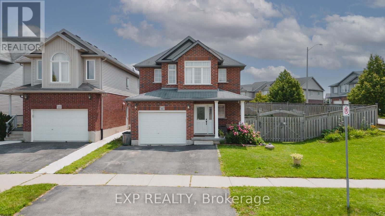 337 FEATHERSTONE CRESCENT Image 1