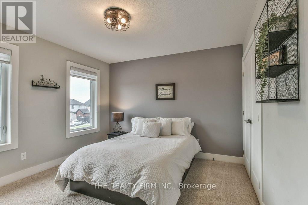 3313 MERSEA STREET Image 25