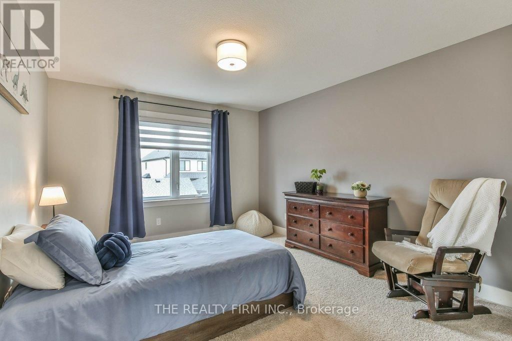 3313 MERSEA STREET Image 31