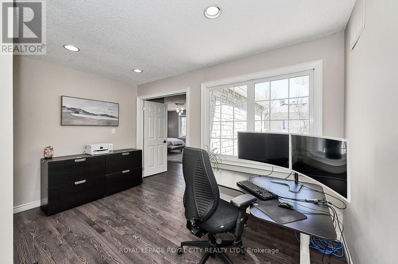  #7 - 25 Manor Park Crescent  Guelph (Old University), N1G1A2 | Image 21