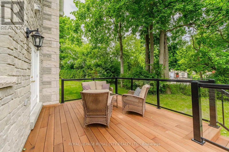  #7 - 25 Manor Park Crescent  Guelph (Old University), N1G1A2 | Image 36