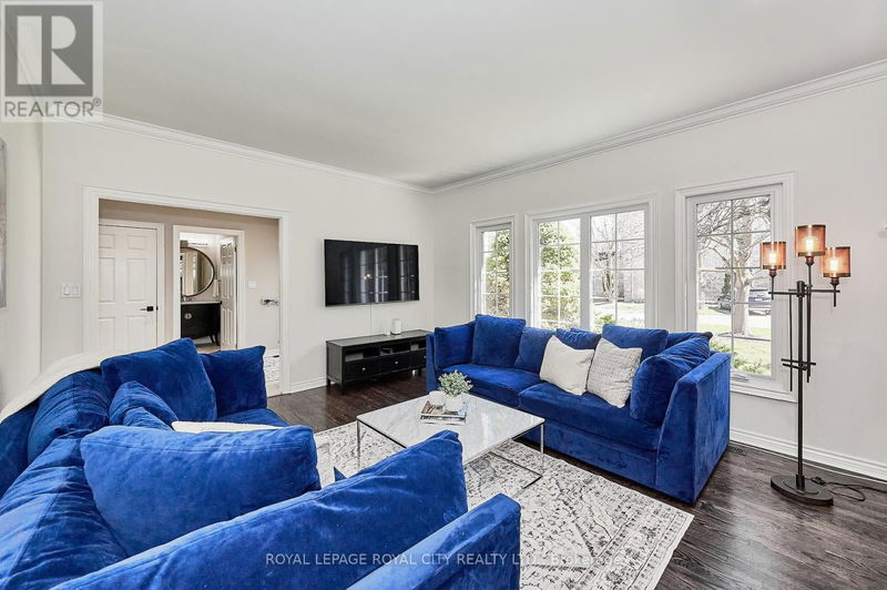  #7 - 25 Manor Park Crescent  Guelph (Old University), N1G1A2 | Image 7