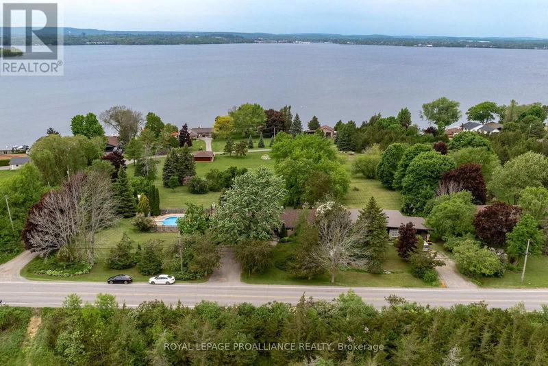 3286 County Rd 3 Road  Prince Edward County (Ameliasburgh), K0K1L0 | Image 3