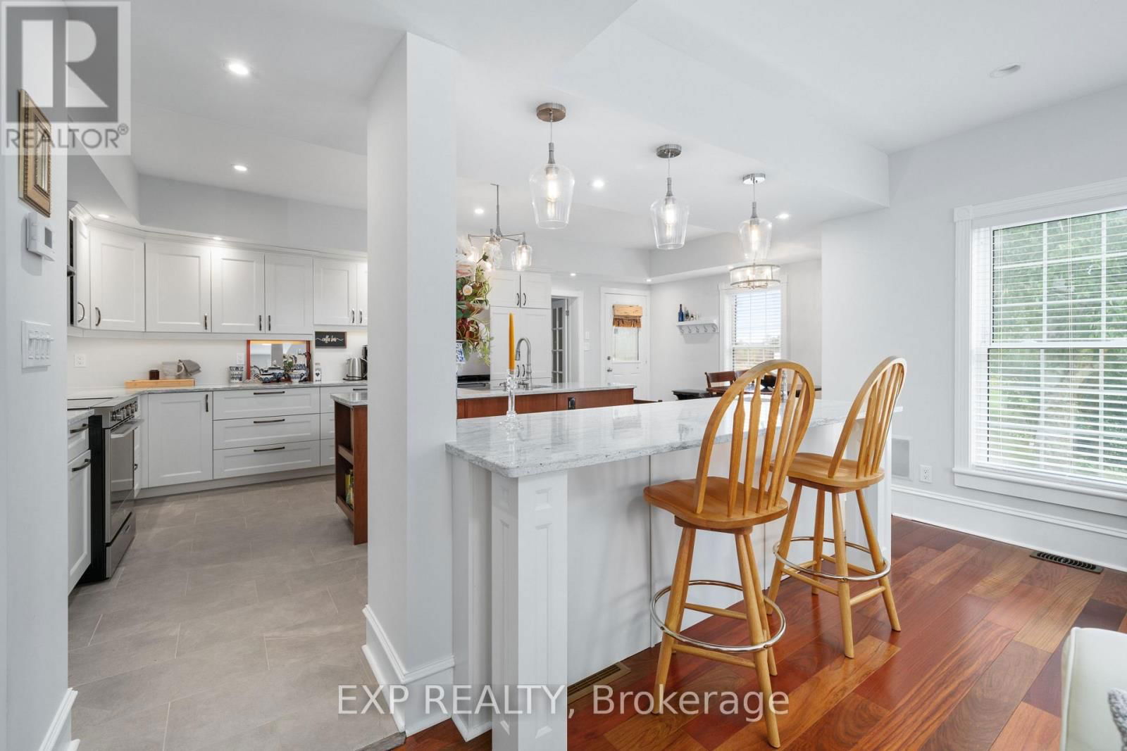 15029 LOYALIST PARKWAY Image 12