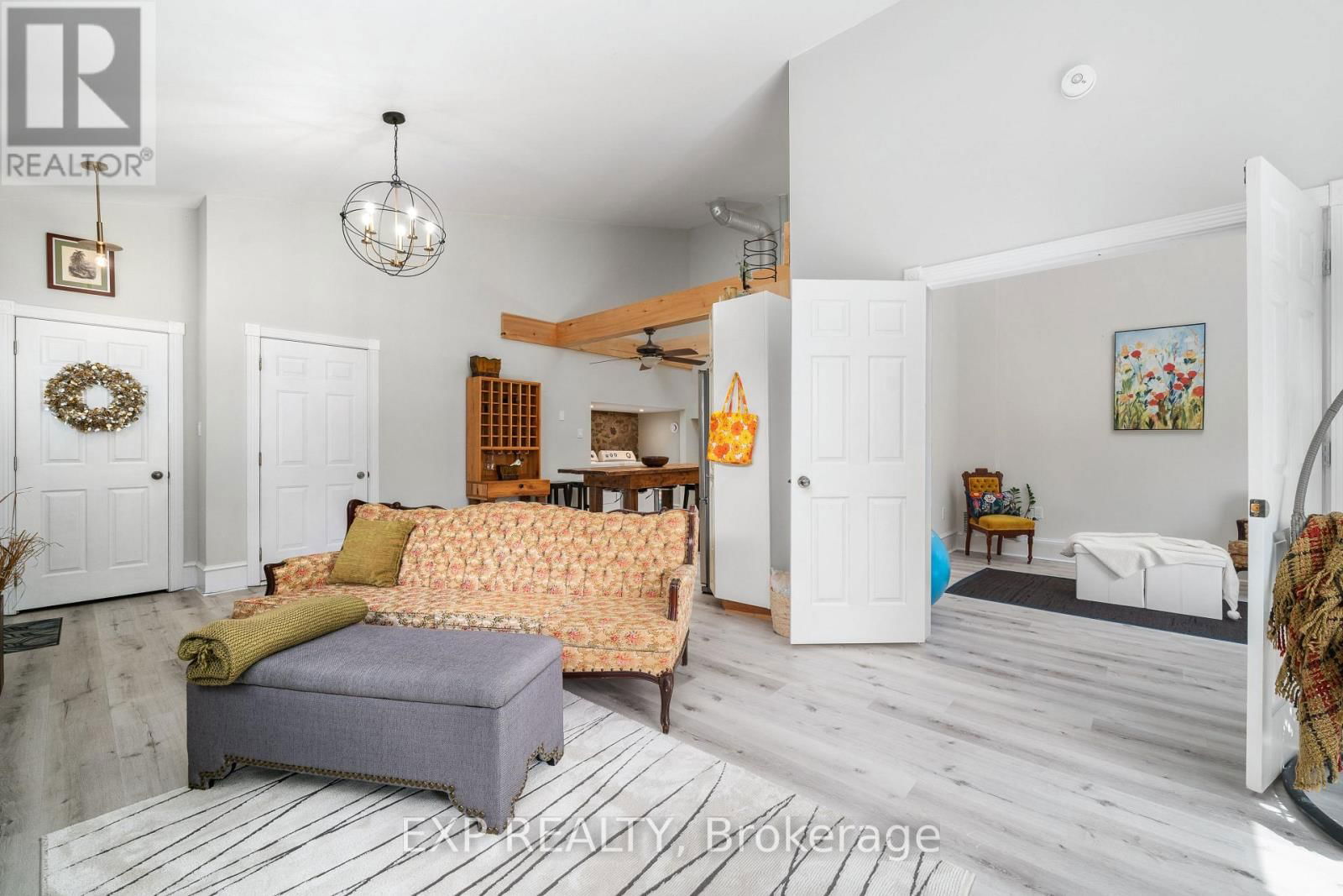 15029 LOYALIST PARKWAY Image 26