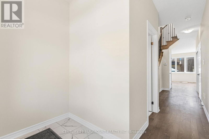 75 Downriver Drive East Welland, L3B0M4 | Image 3