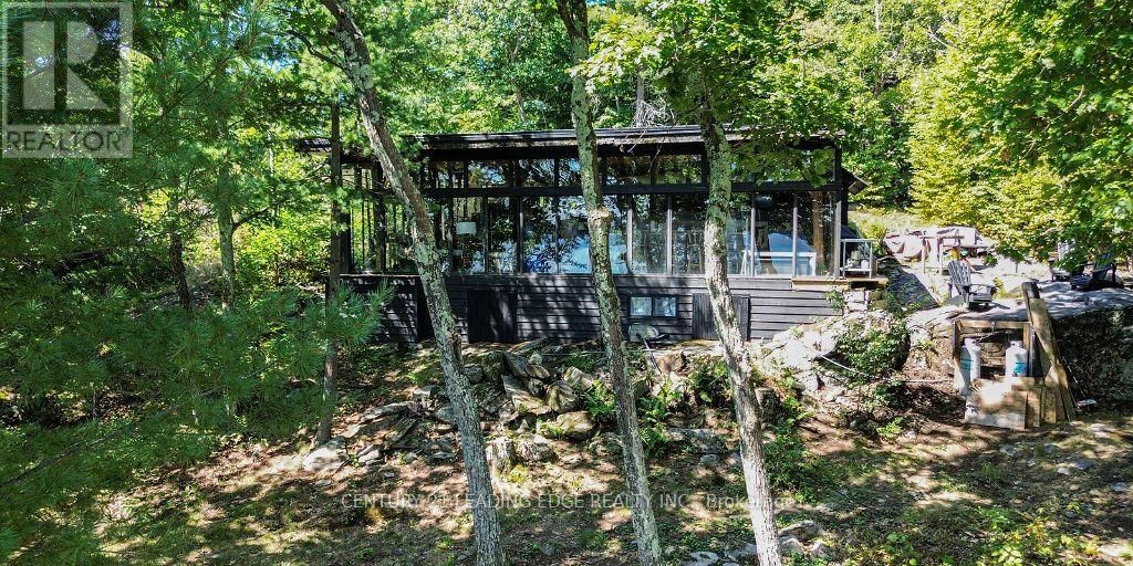 2077 LAKE MUSKOKA Image 15