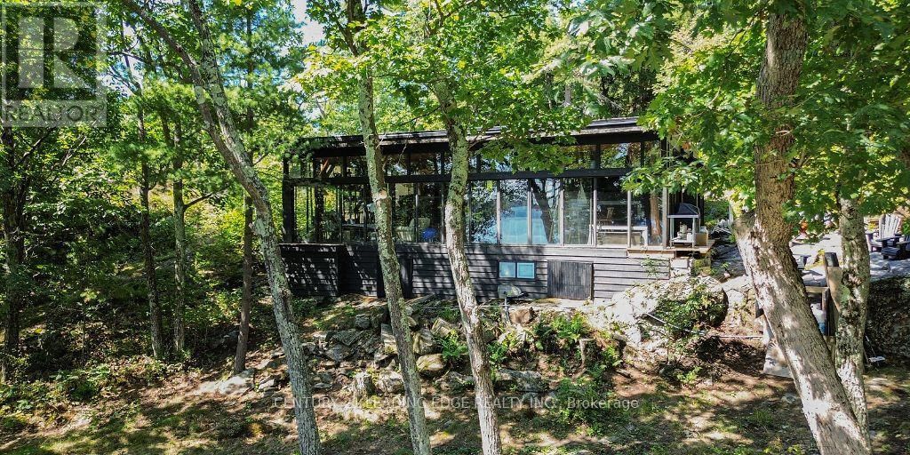 2077 LAKE MUSKOKA Image 16