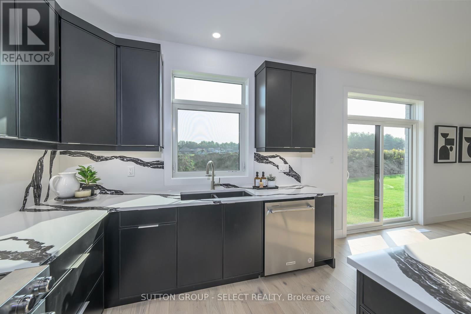 118 TIMBERWALK TRAIL Image 9