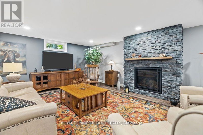 1514 LONGWOODS Road  Southwest Middlesex (Wardsville), N0L2N0 | Image 25