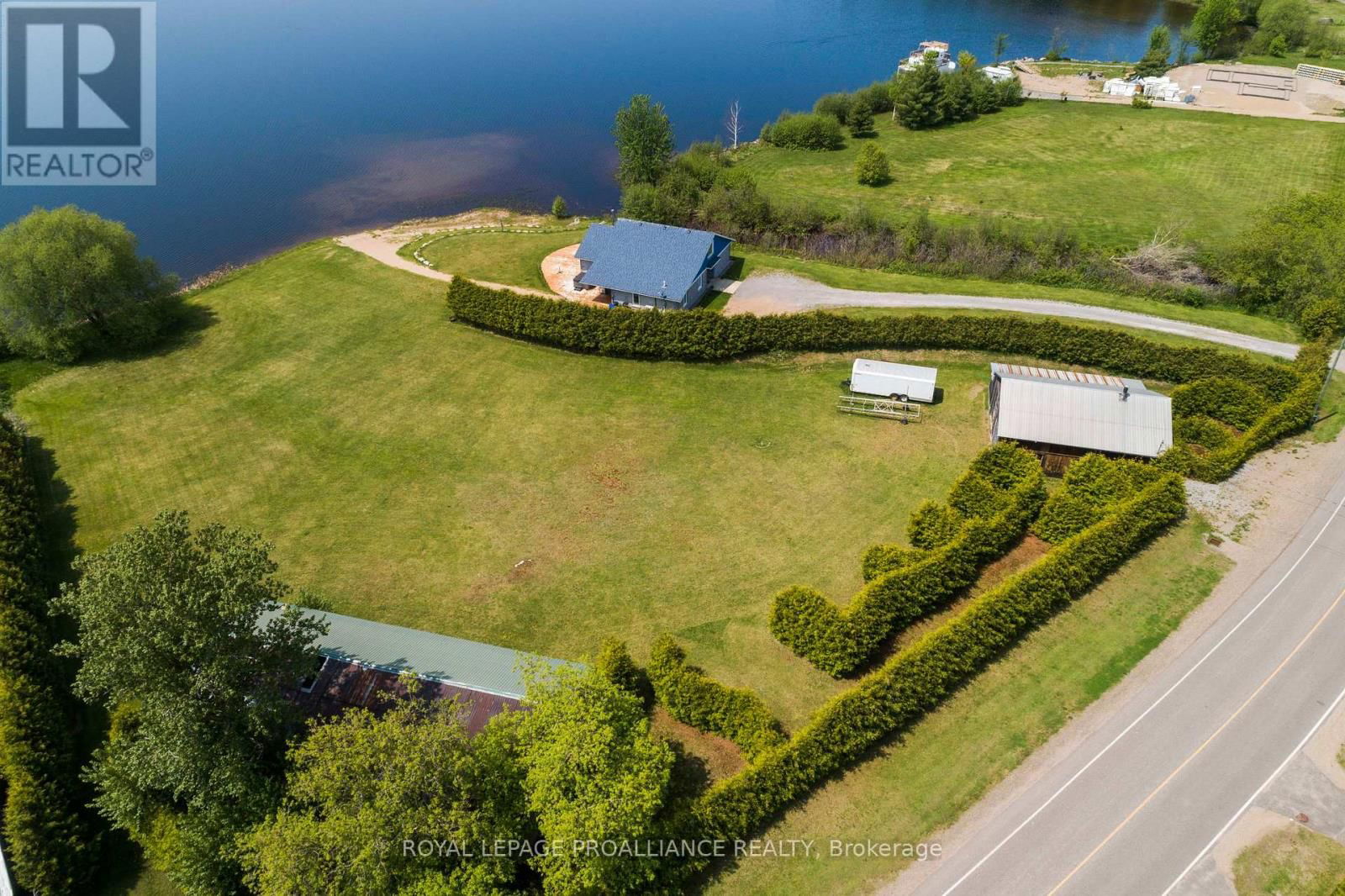 137A LAKESHORE DRIVE Image 4