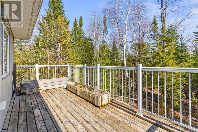 35 SAUBLE WOODS Crescent  South Bruce Peninsula, N0H2G0 | Image 31