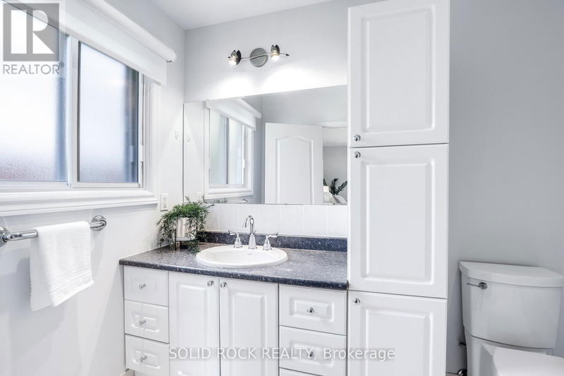 273 Roger Road  Ottawa, K1H5C5 | Image 17