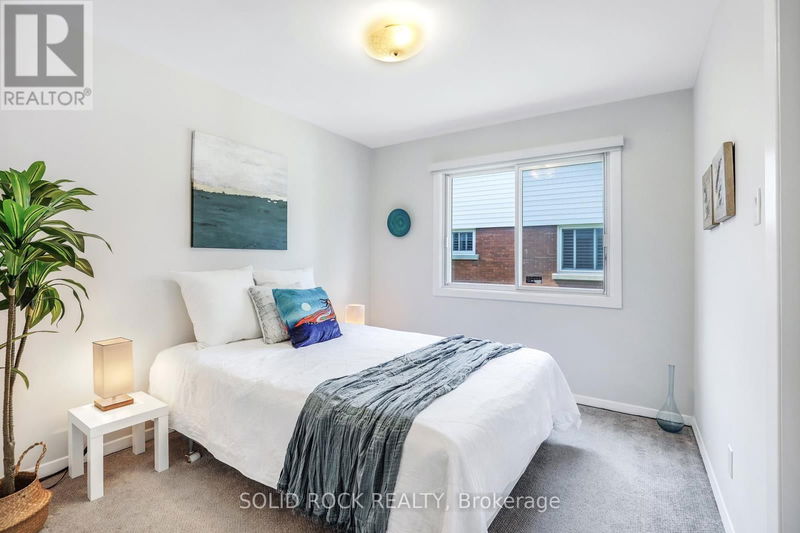 273 Roger Road  Ottawa, K1H5C5 | Image 19