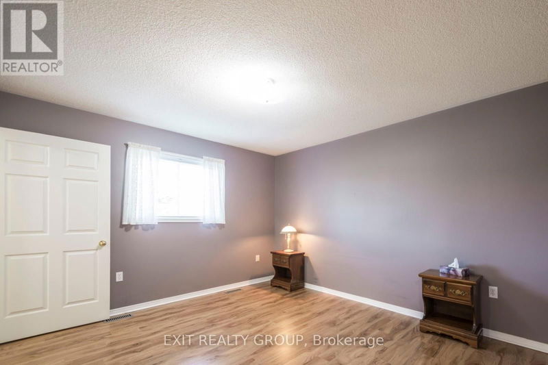 66 Heritage Drive  Prince Edward County (Wellington), K0K3L0 | Image 17