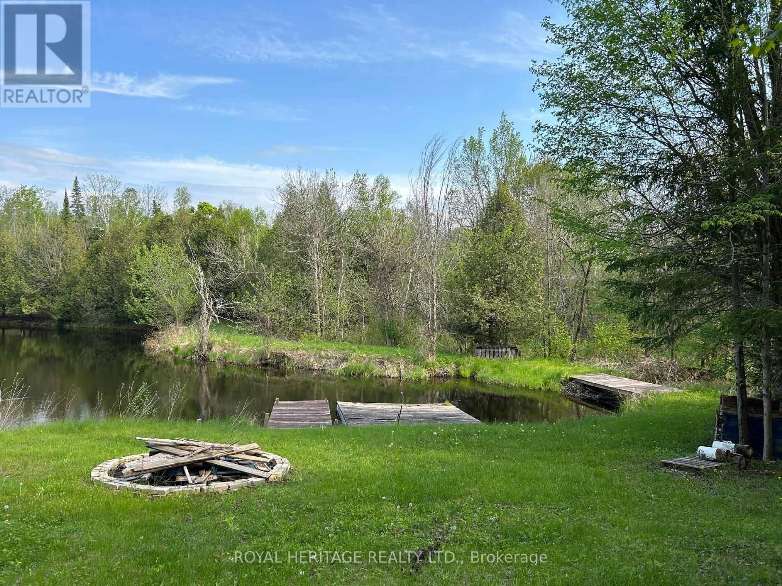 810 4TH LINE Image 8