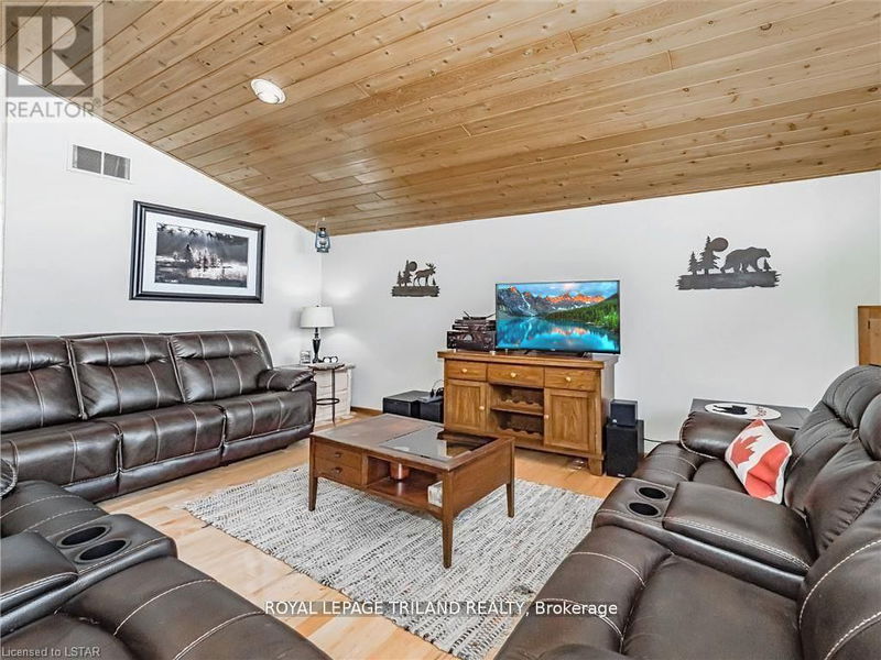 1094 CRUMBY LAKE Road  Algonquin Highlands, P0A0A8 | Image 6