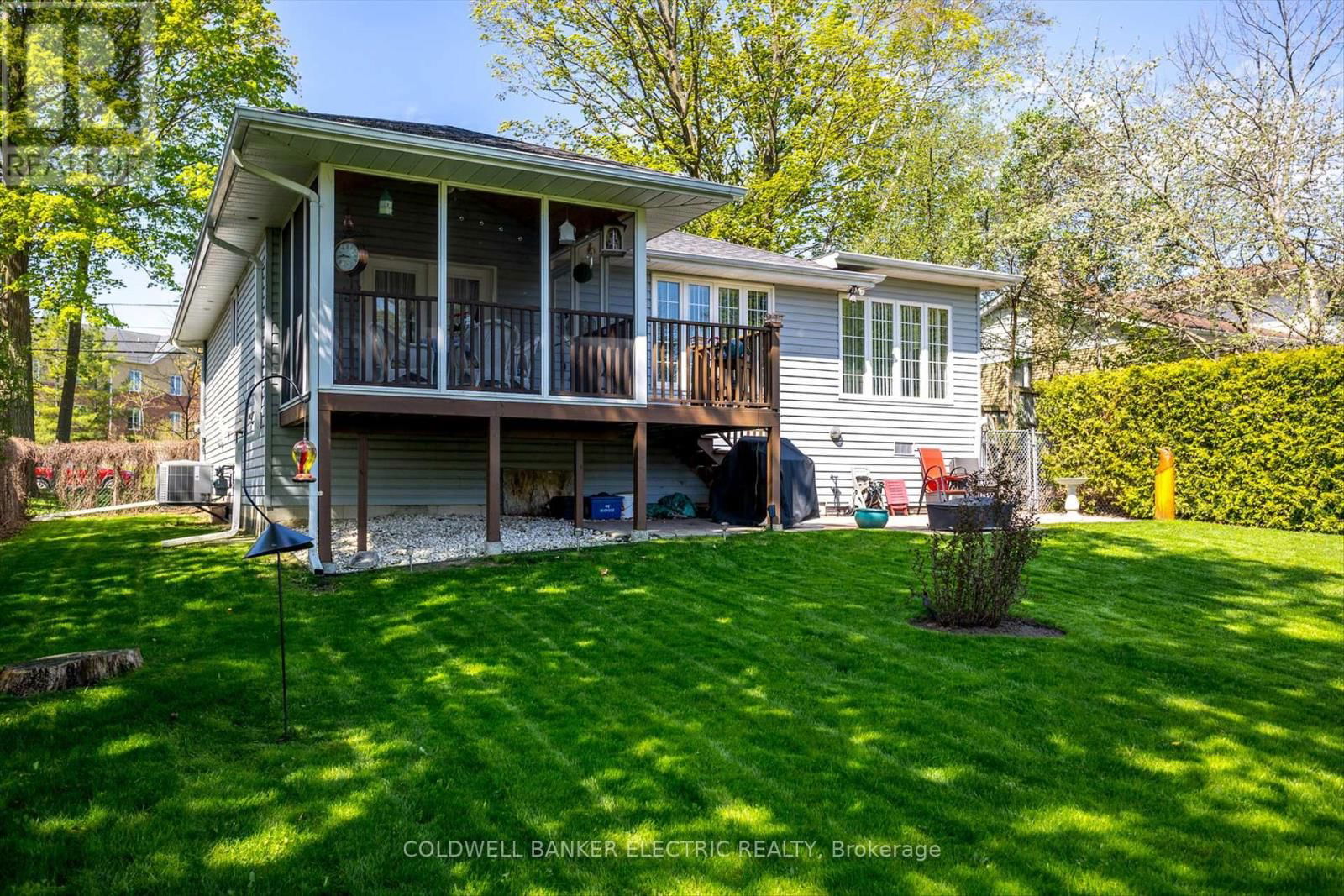 640 BREALEY DRIVE Image 37