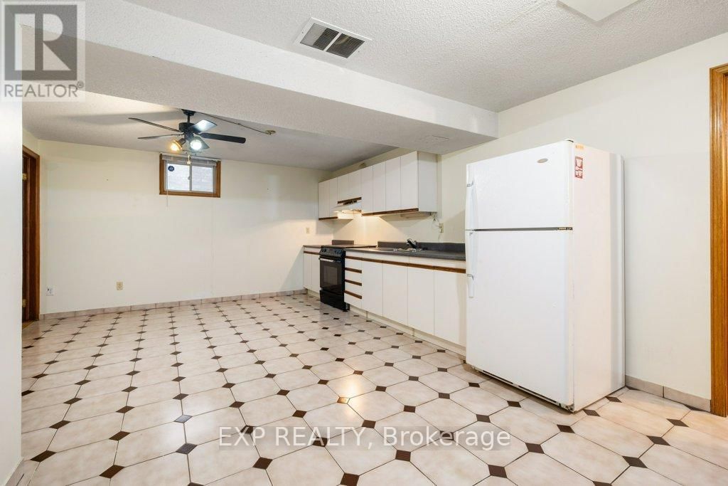 617 RIVERMEADE AVENUE Image 33