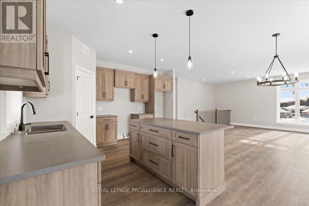 40 ROSEWOOD DRIVE Image 15