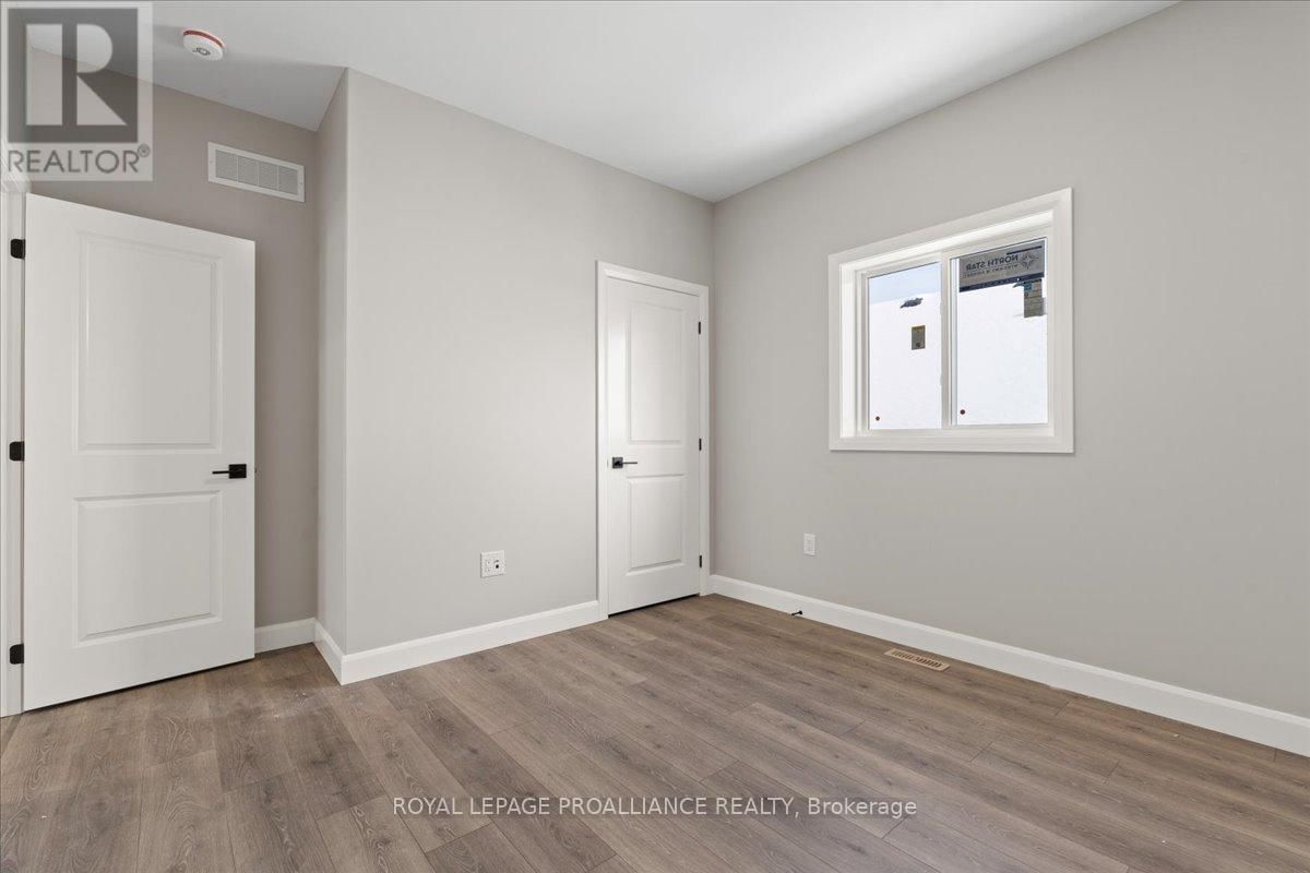 40 ROSEWOOD DRIVE Image 24