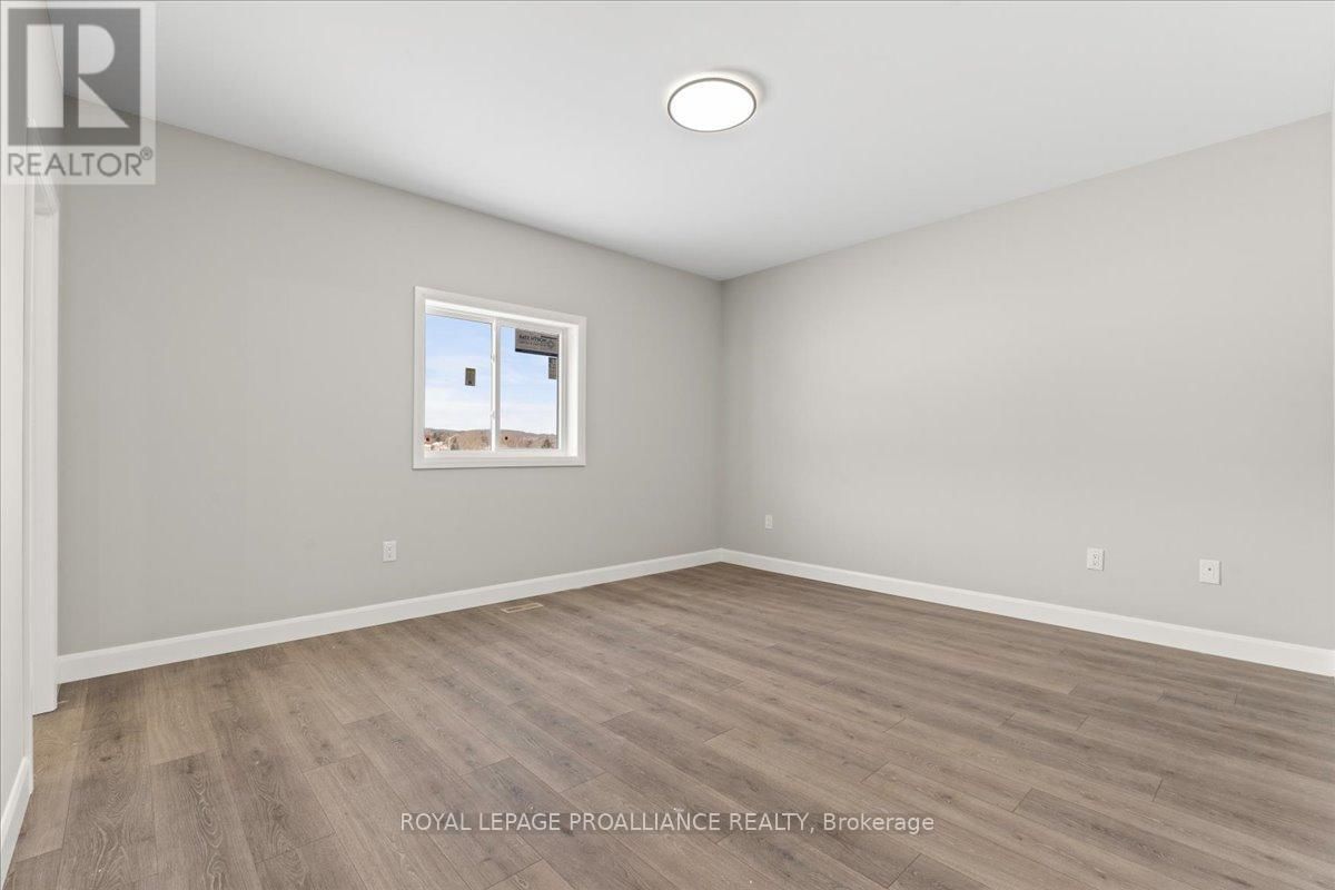 40 ROSEWOOD DRIVE Image 26