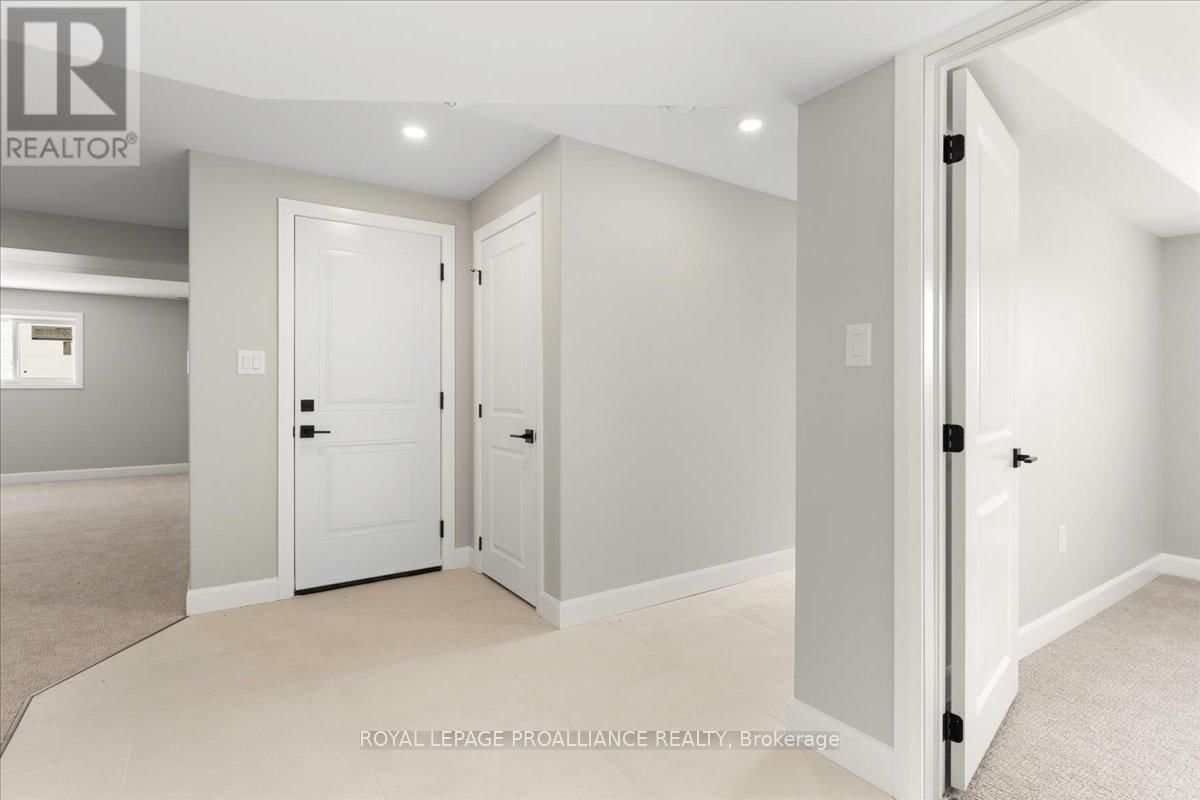 40 ROSEWOOD DRIVE Image 30