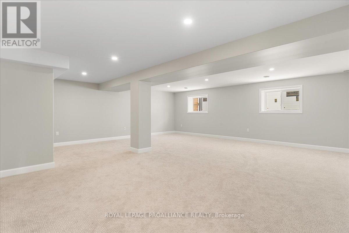 40 ROSEWOOD DRIVE Image 31
