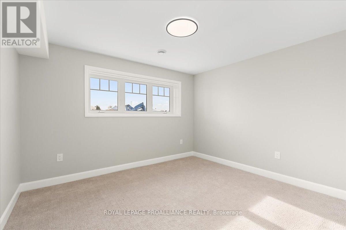 40 ROSEWOOD DRIVE Image 34