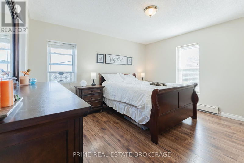 8819 Longwoods Road  Strathroy-Caradoc (Mount Brydges), N0L1W0 | Image 31