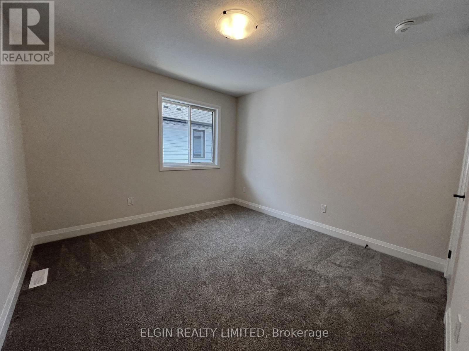 37-49 ROYAL DORNOCH DRIVE Image 24