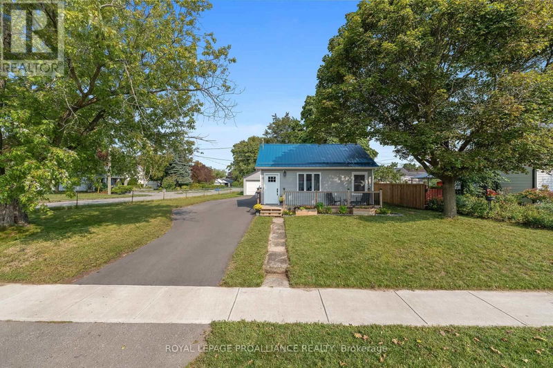 22 Johnson Road  Quinte West, K8V2W6 | Image 2