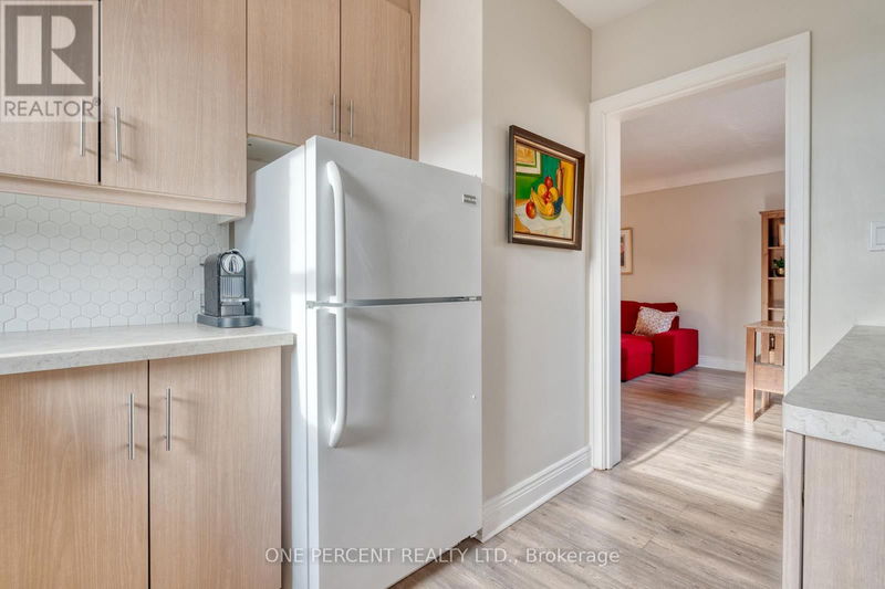  410B - 5 East 36th Street  Hamilton (Raleigh), L8V3Y6 | Image 13