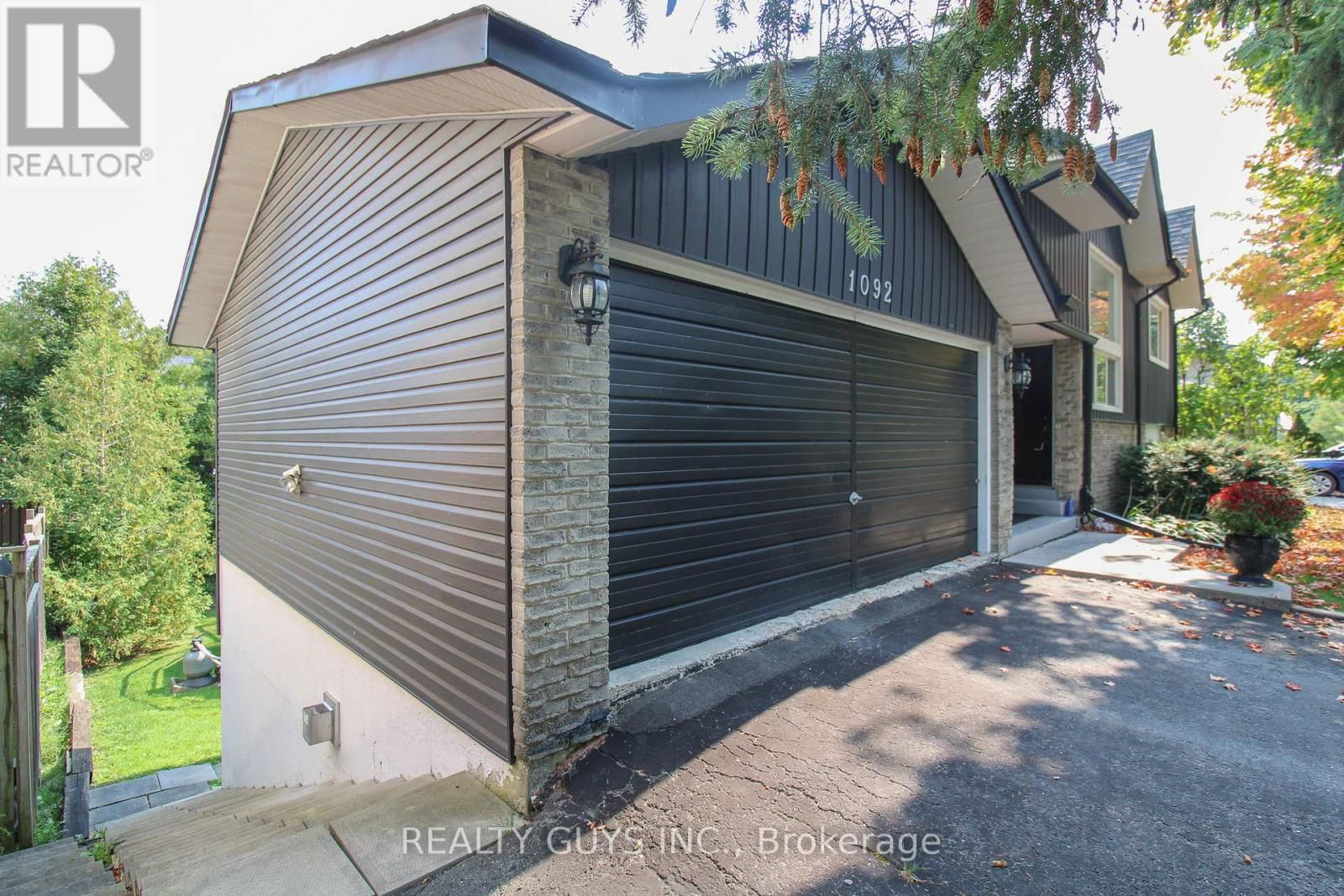 1092 DANITA BOULEVARD Image 7