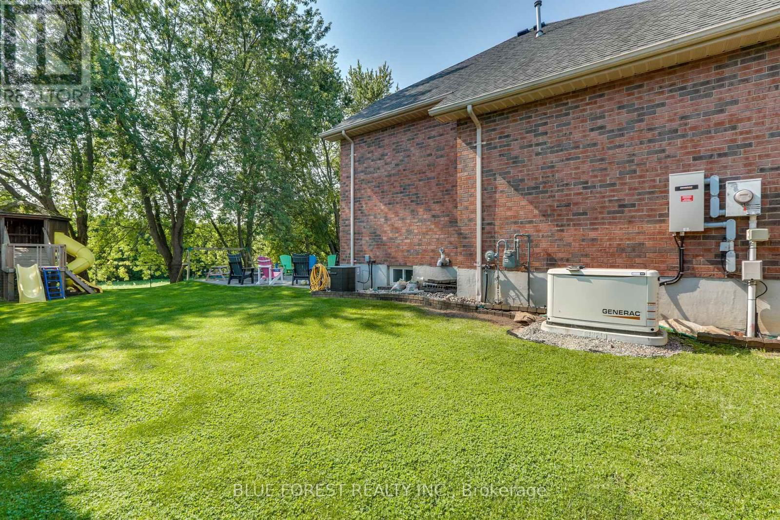 1 MEADOWBROOK LANE Image 32