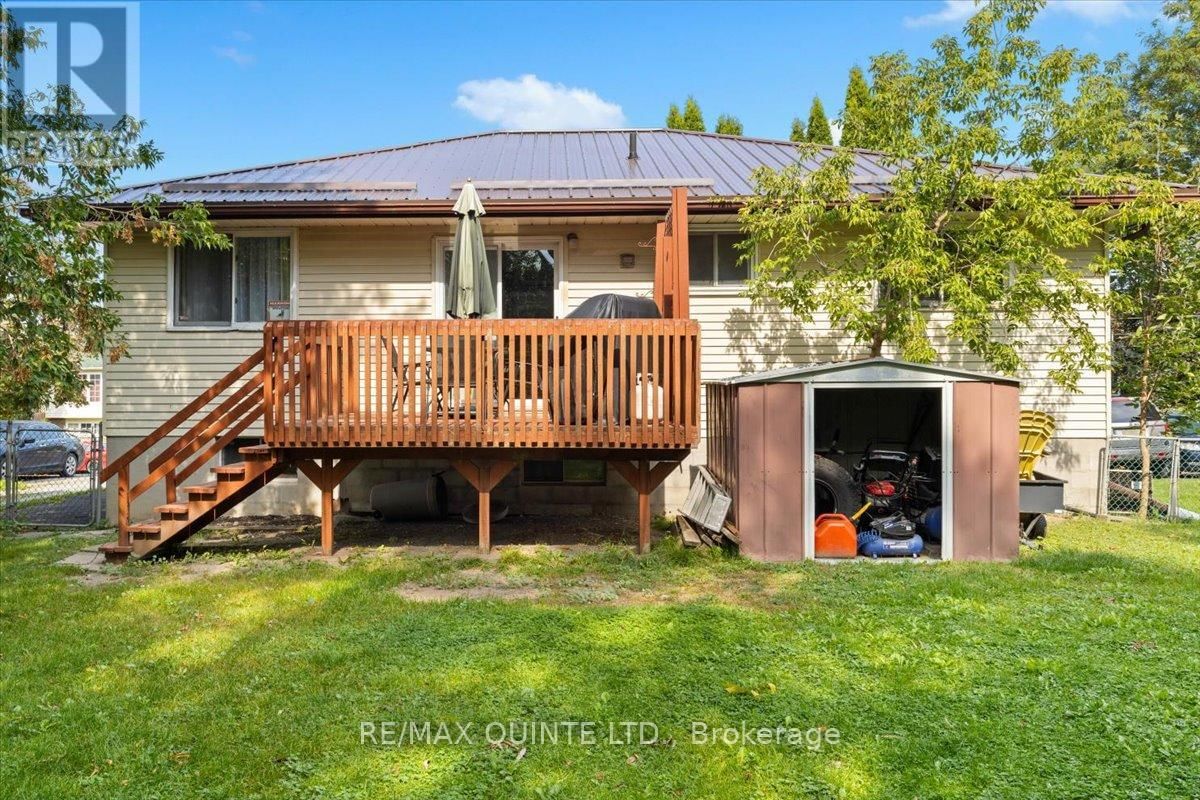 27A PEPPER AVENUE Image 32