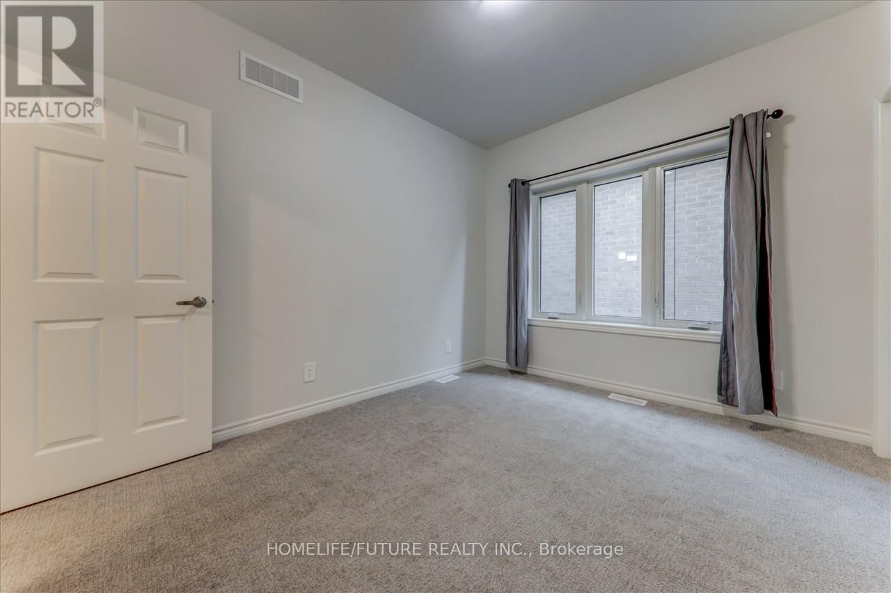 88 ATHABASKA DRIVE Image 19