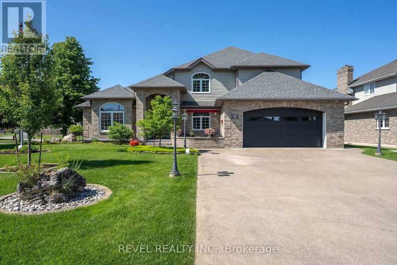 40 Bartok Crescent  Port Colborne, L3K6B5 | Image 2