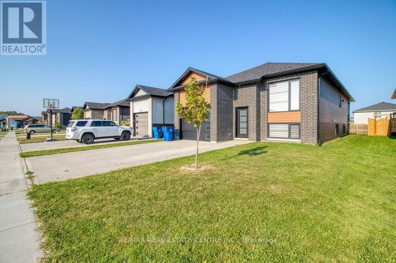 191 Moonstone Crescent  Chatham-Kent (Chatham), N7M0S1 | Image 3