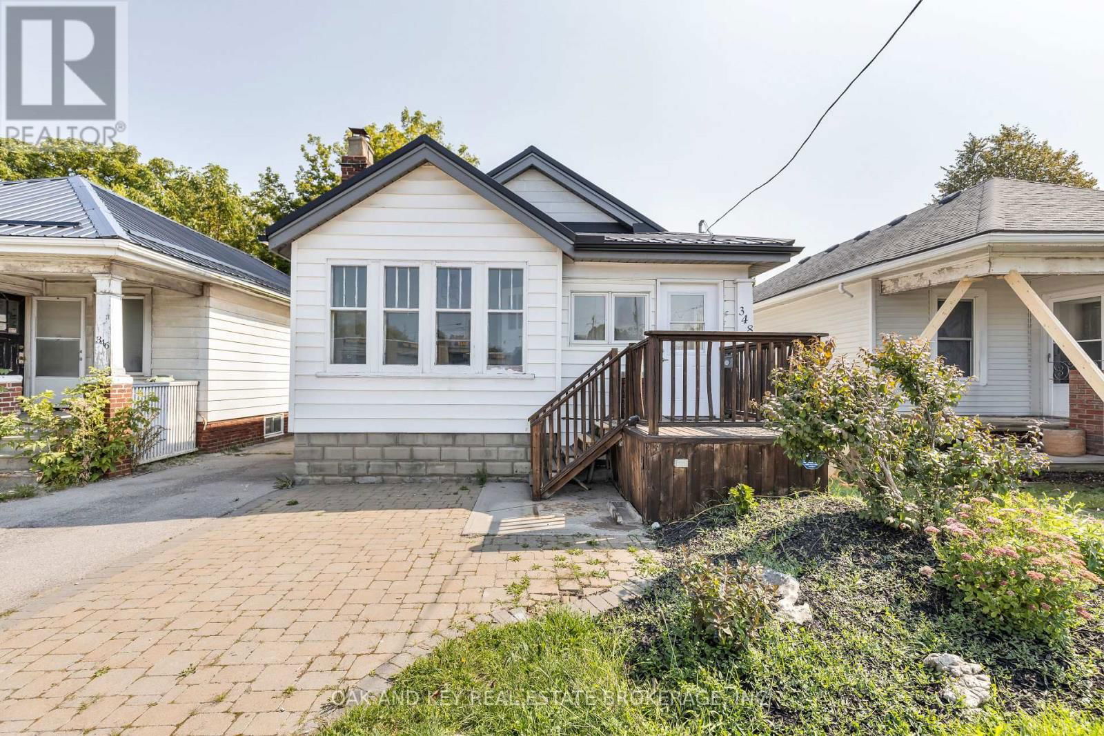 348 WHARNCLIFFE ROAD S Image 1