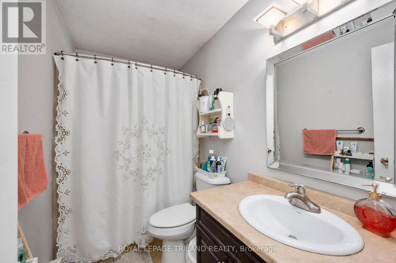 151 Paperbirch Crescent  London, N6G1L8 | Image 11