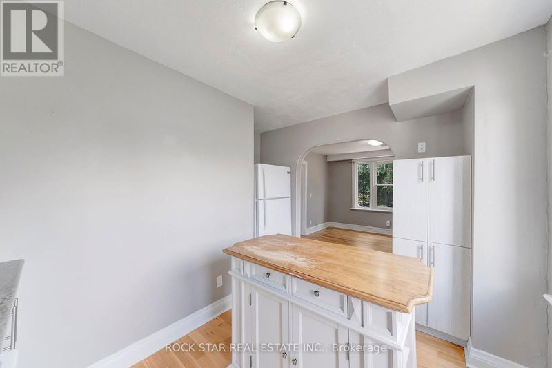 227 Fairway Road North Kitchener, N2A2N7 | Image 20